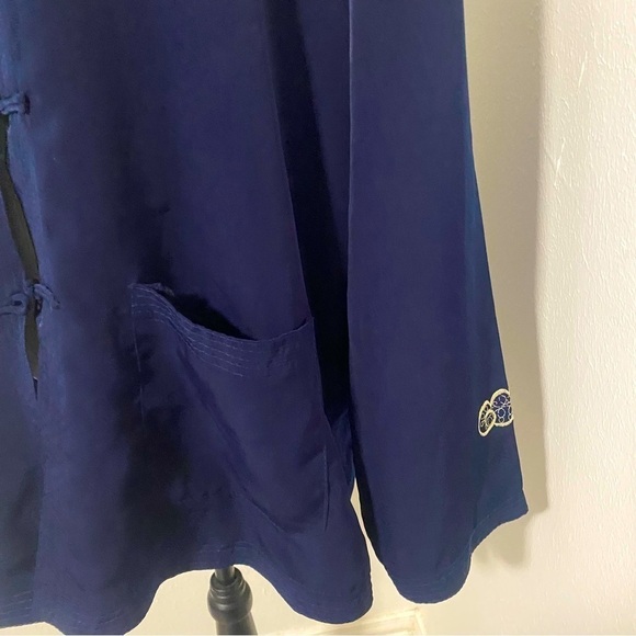 Vintage 100% Silk Mandarin Collar Dragon Embroidered Navy Jacket XXL NWT Unisex - Picture 2 of 9